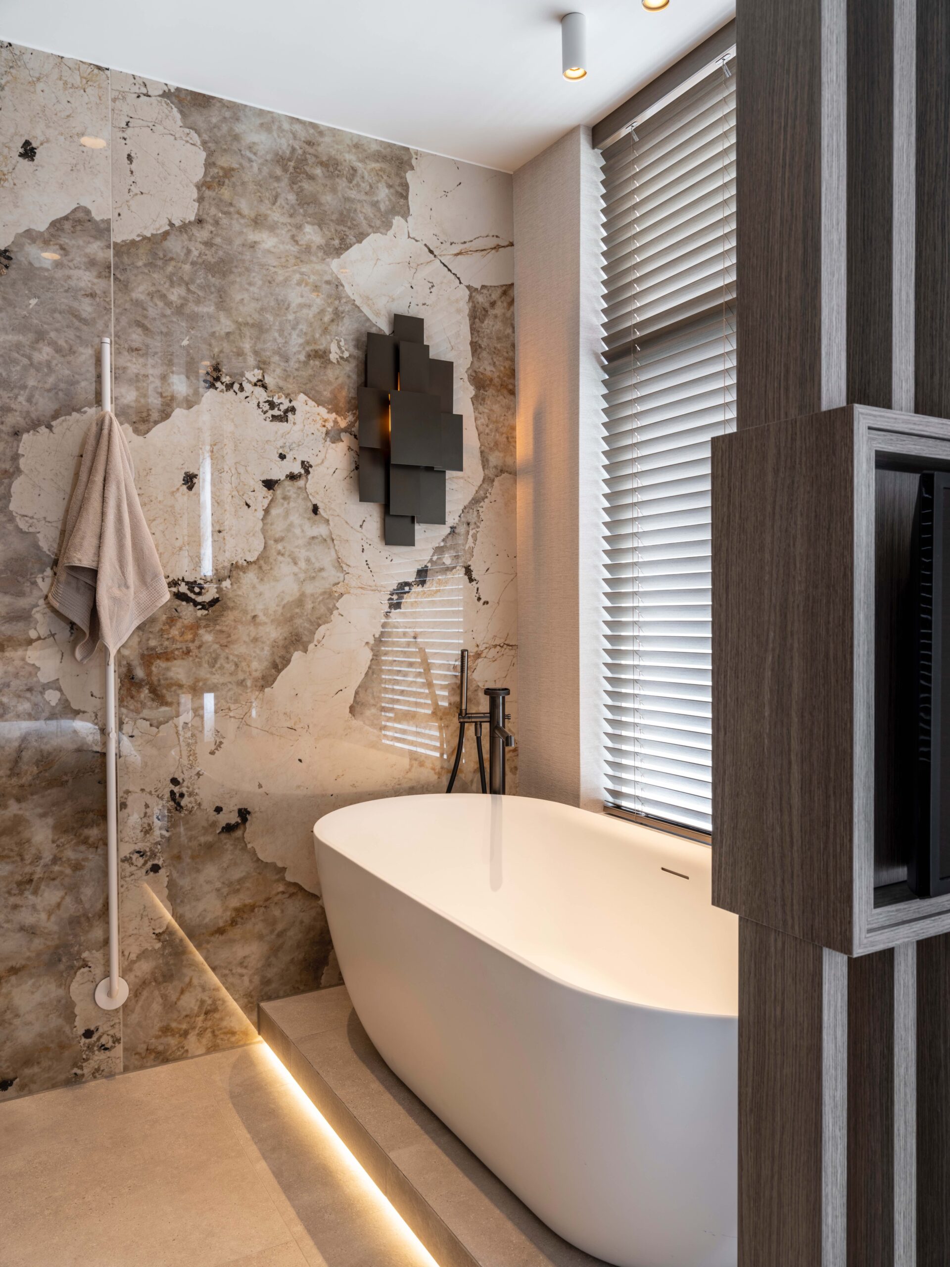 Rénovation Salle de Bain à Anglet | Sur-mesure & Clé en Main Rénovation Salle de Bain à Anglet | Sur-mesure & Clé en Main